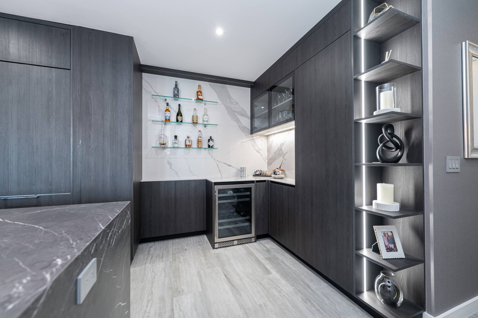 elegantly designed kitchen cabinets