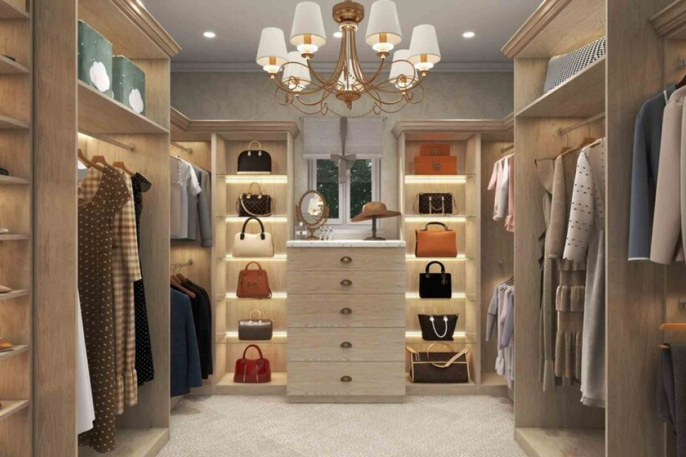 luxury walk in closet